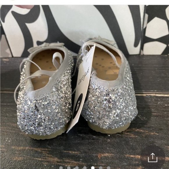 Cross posted! 🤩NEW sparkly shoes for dressing up or playing dress up🤩 see pic: - Picture 5 of 8